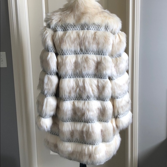 Allen Schwartz Faux Fur Coat - Picture 7 of 8